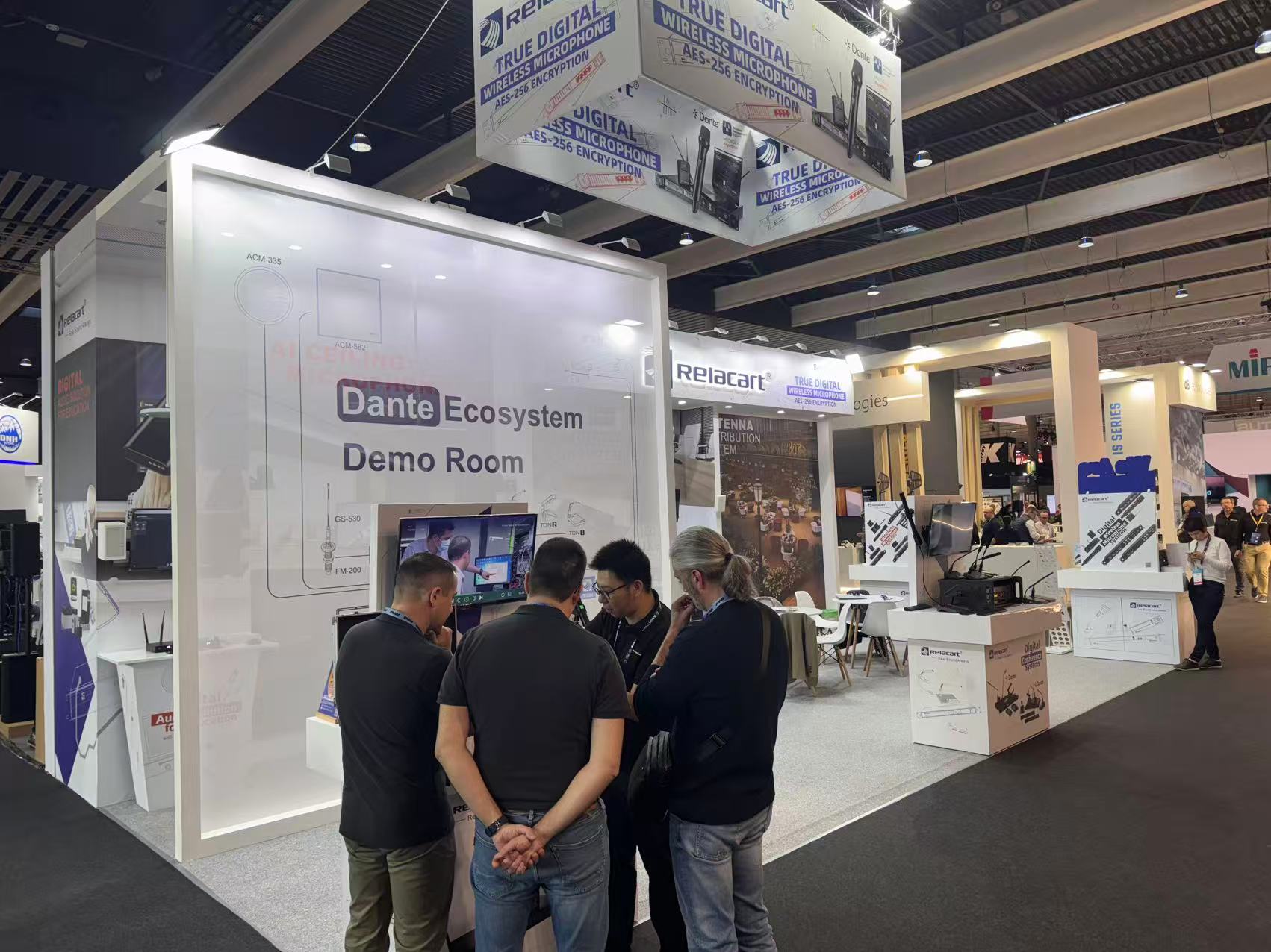 Simplicity Meets Professionalism: Relacart EZD-MI Series Digital Wireless Microphones Debut!