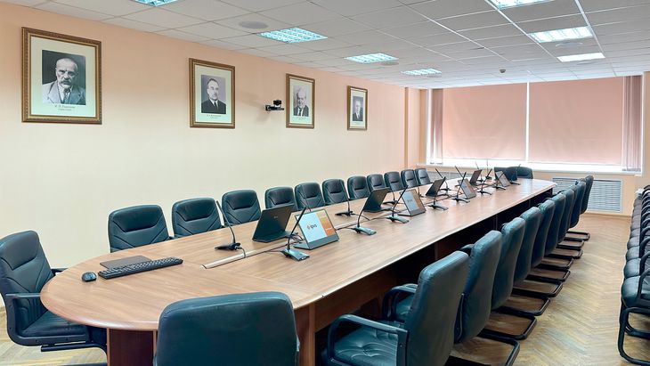 Relacart CS-102 Wired Conference Discussion System Streamlines Meetings at the Rosinformagrotekh Research Institute