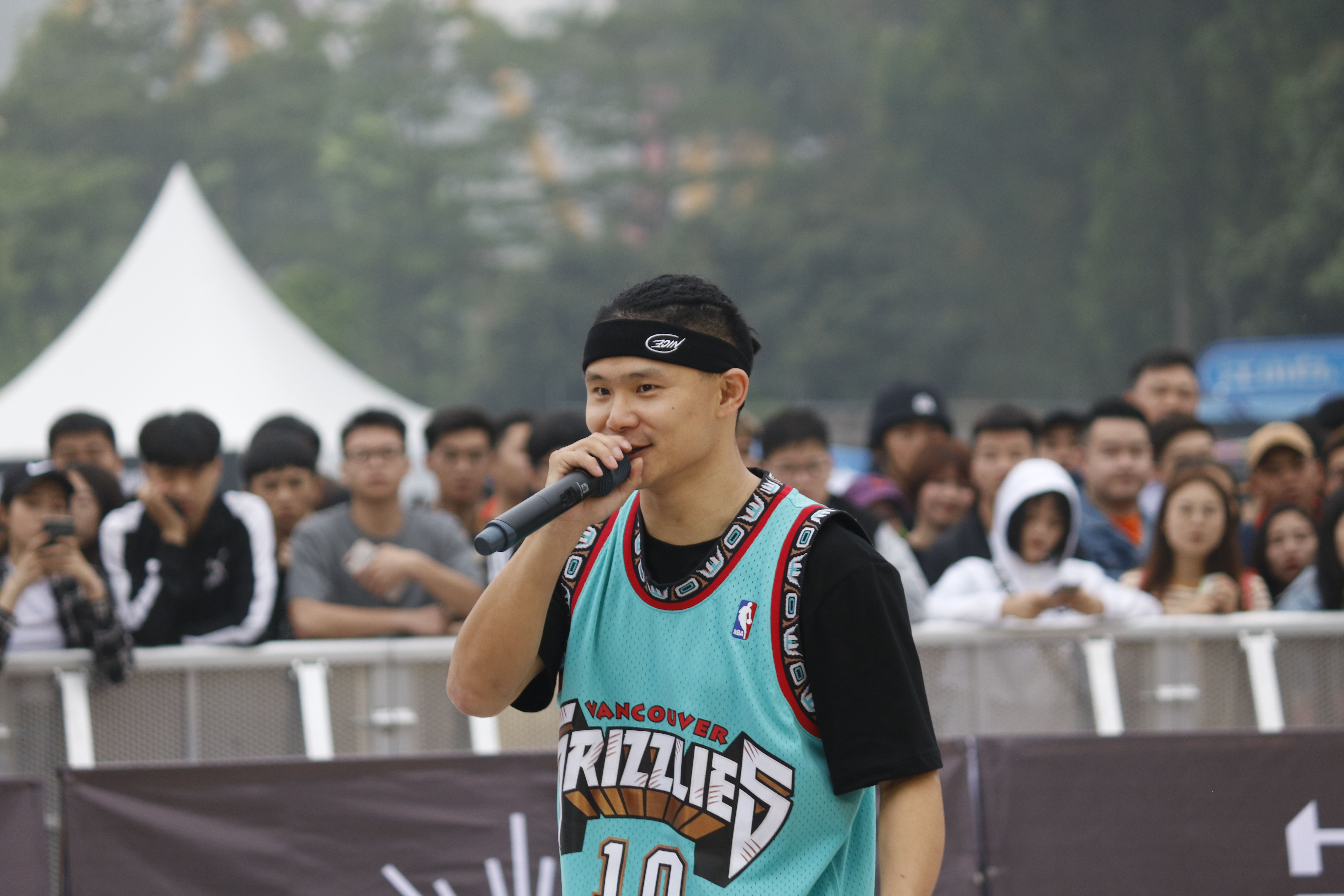 Create new achievements ! Relacart wireless performancemicrophone system helping the opening ceremony of the 18th Chi