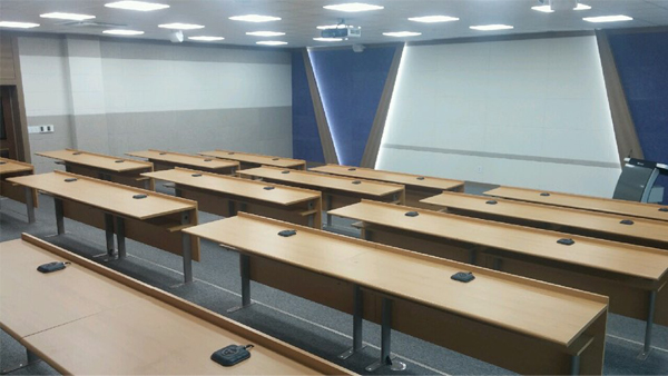 Malaysia Aviation University adopts WB-100 Relacart interfacemicrophone