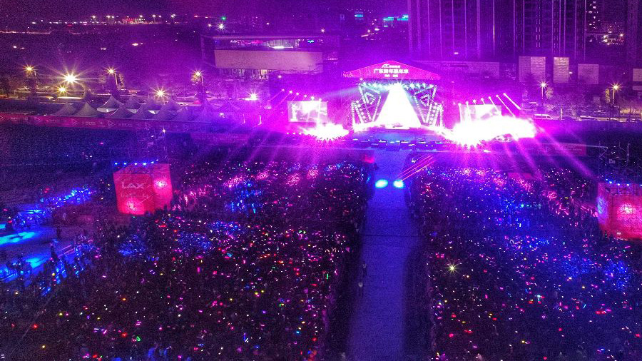 Relacart Escorts the New Years Eve Carnival for 70, 000 people