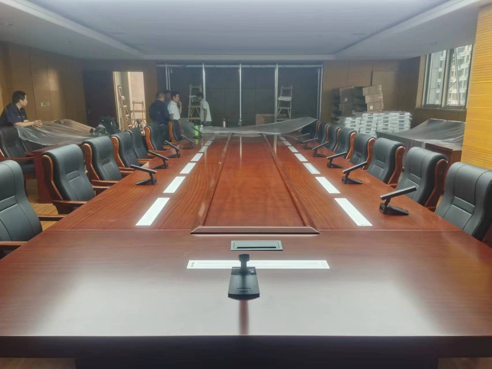 Relacart settled in China Coal Geological Group, and the new square tube microphone opens up a new audio experience. 