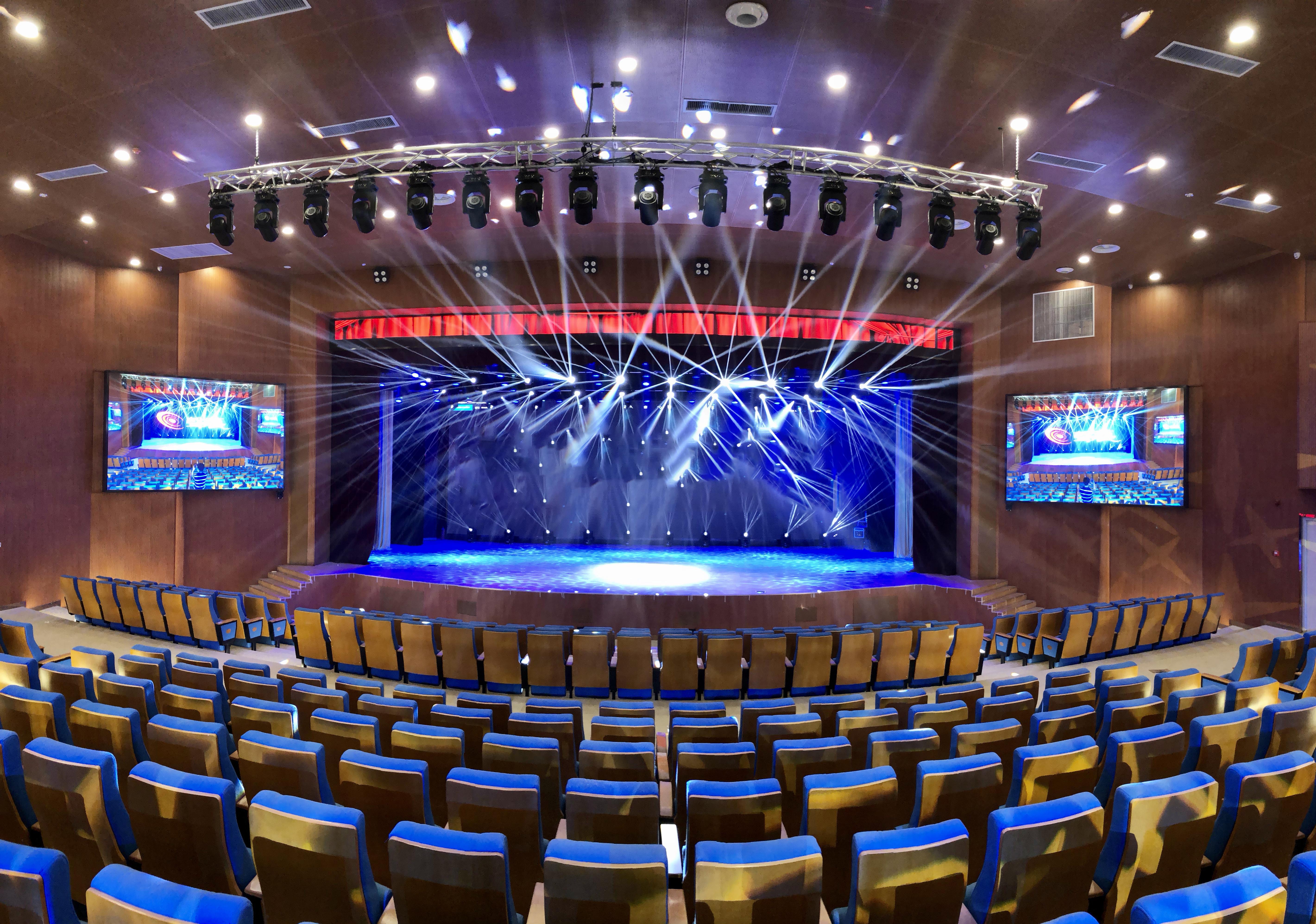 Relacart HR-31S Professional Wireless Audio Performance Systeris used in a civic activity center