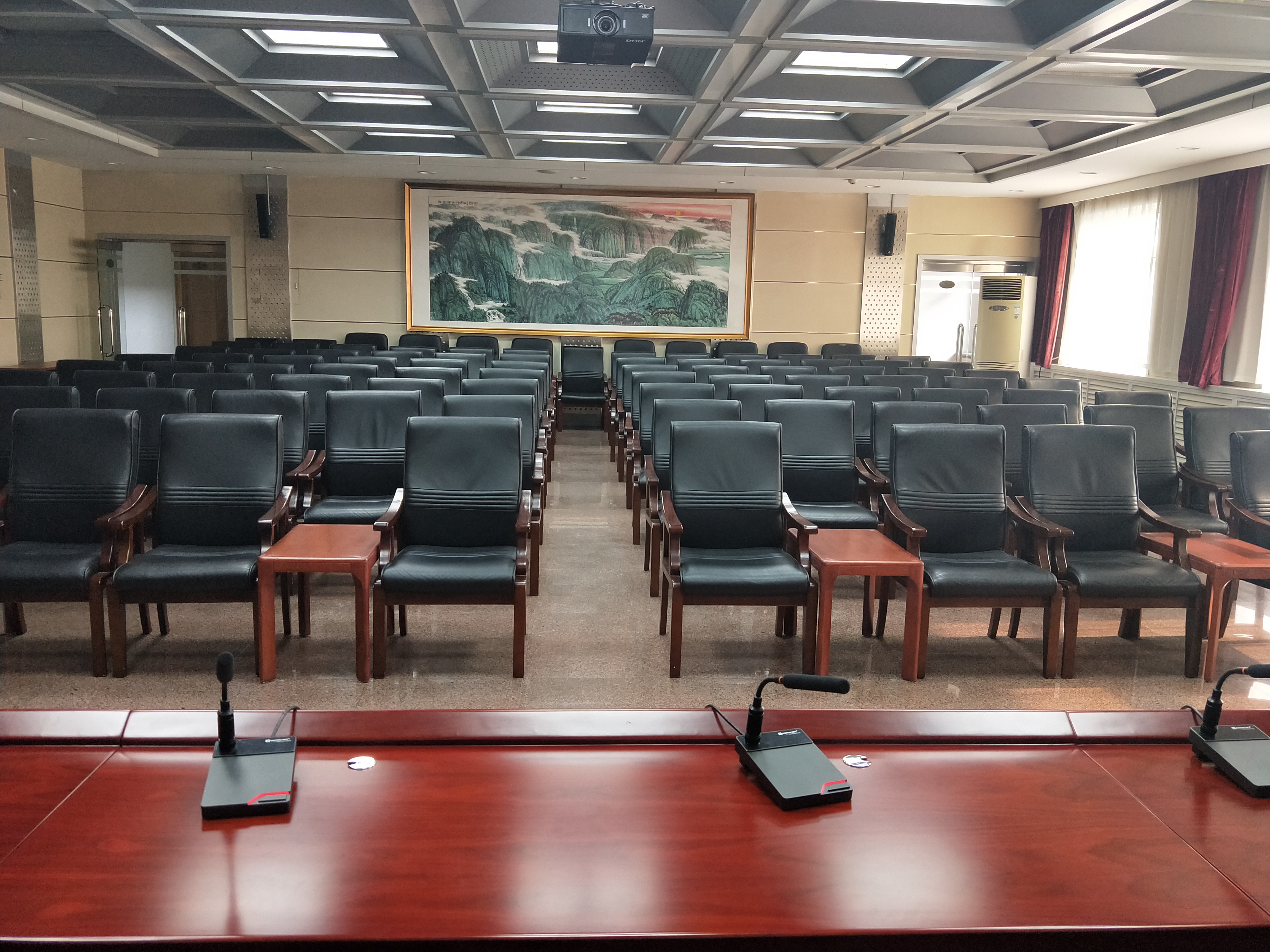 WDC-903 Dante Digital Wireless Conference System help build ahigh-end conference room